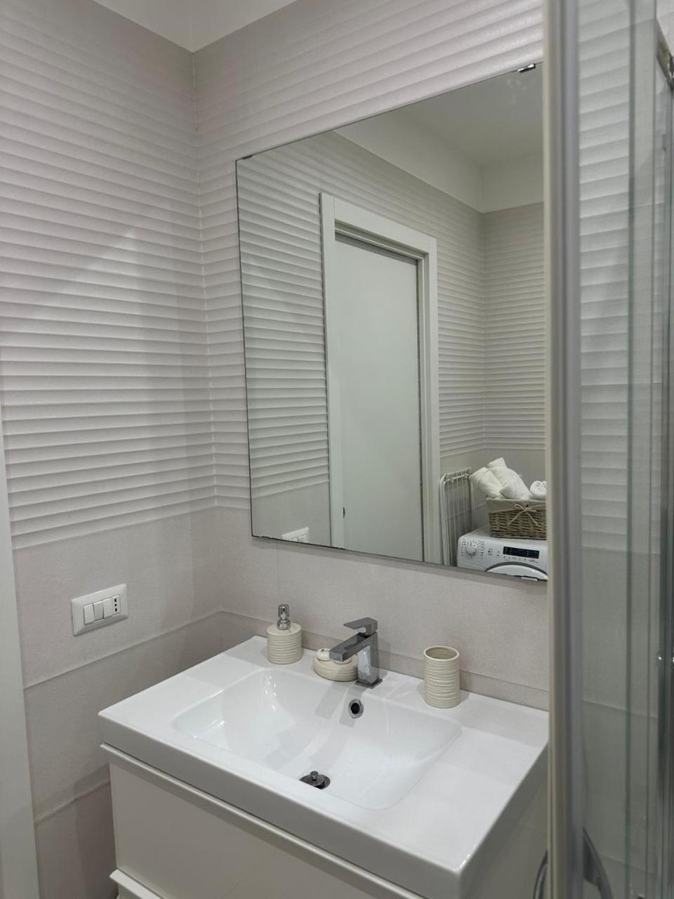 Margherita Apartment Bari Bagian luar foto
