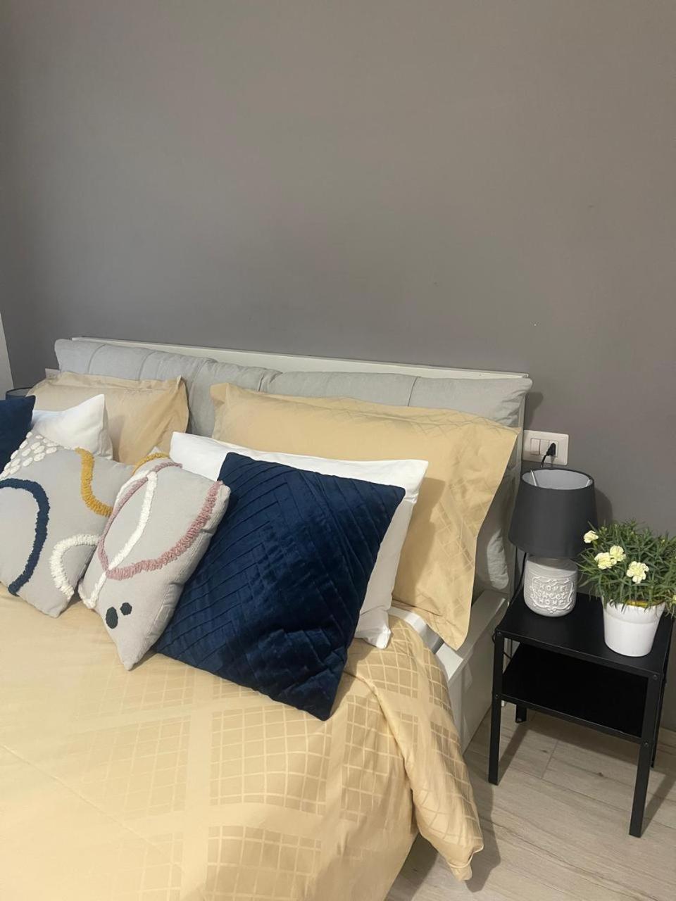 Margherita Apartment Bari Bagian luar foto